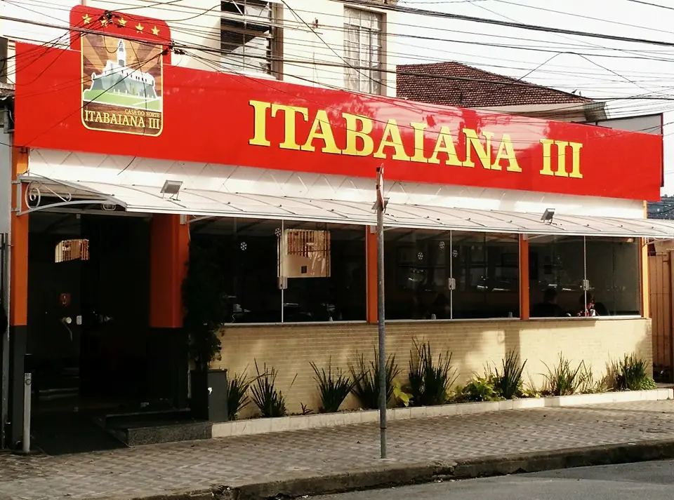 Fachada do Restaurante Itabaiana III na Rua Presidente Prudente de Morais, Santos